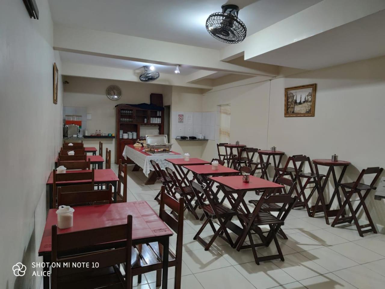 Arahra Hotel Aparecida de Goiânia Exteriör bild